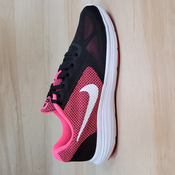 حفز شامل قيد nike revolution 3 rosa - iwdmke.org